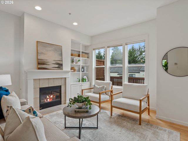 7909 Sw 31ST Ave 9, Portland, OR 97219
