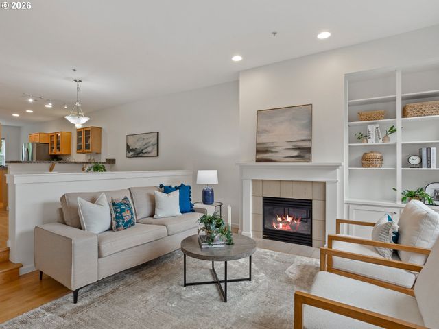 7909 Sw 31ST Ave 9, Portland, OR 97219