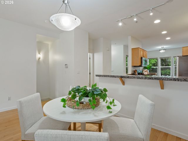 7909 Sw 31ST Ave 9, Portland, OR 97219