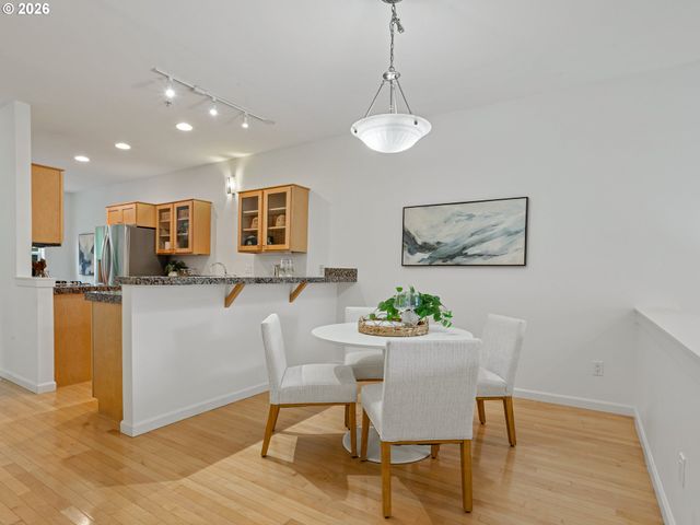 7909 Sw 31ST Ave 9, Portland, OR 97219