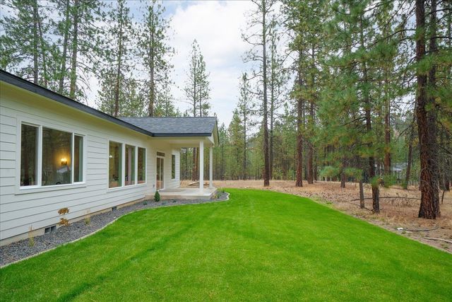 6559 Kate Dr, Nine Mile Falls, WA 99026