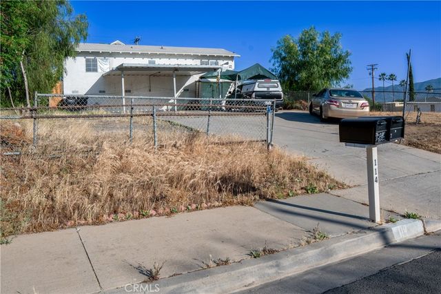 114 N Lewis A, Lake Elsinore, CA 92530