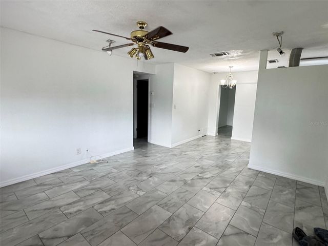 9401 57TH STREET N, Pinellas Park, FL 33782