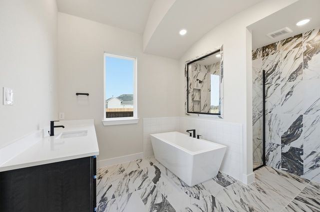 2265 Slate Drive, Waxahachie, TX 75167