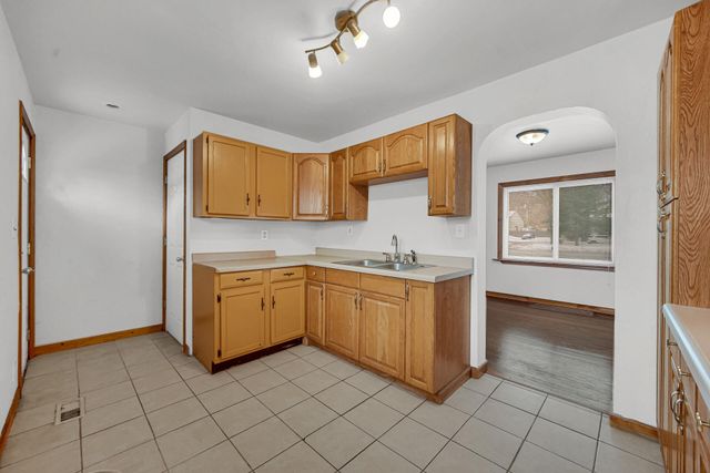 8212 W Taft Street, Merrillville, IN 46410