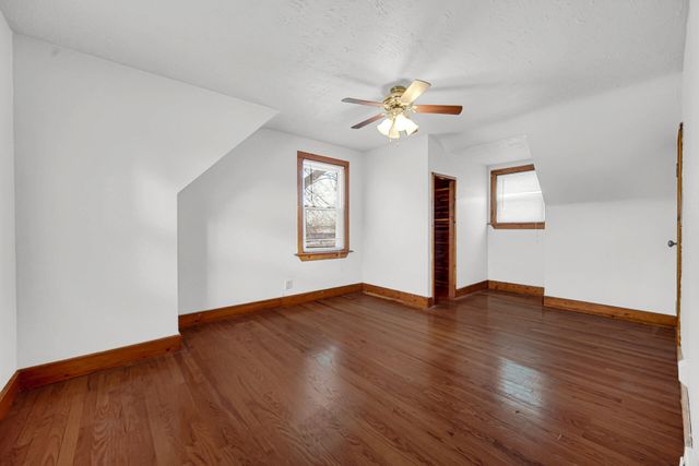 8212 W Taft Street, Merrillville, IN 46410