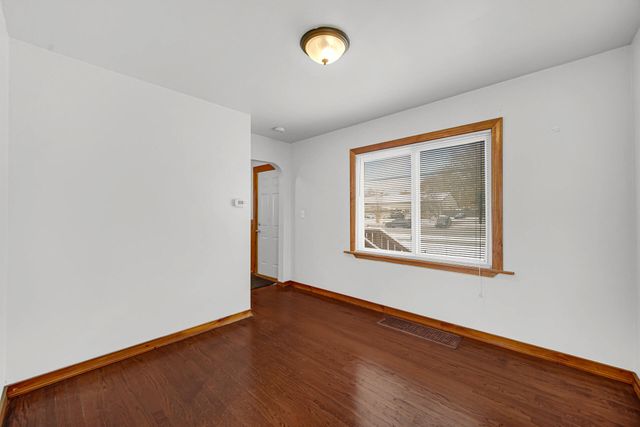 8212 W Taft Street, Merrillville, IN 46410