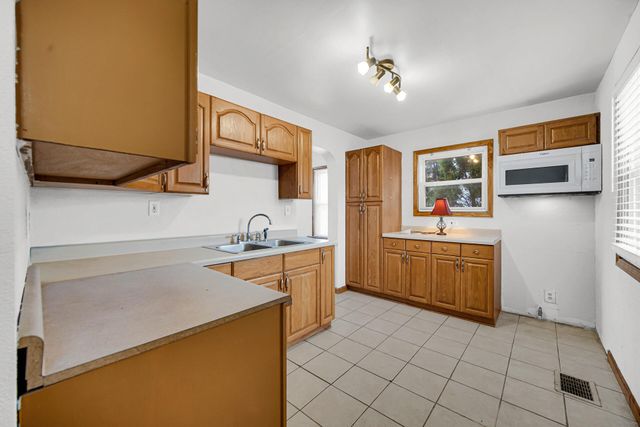 8212 W Taft Street, Merrillville, IN 46410