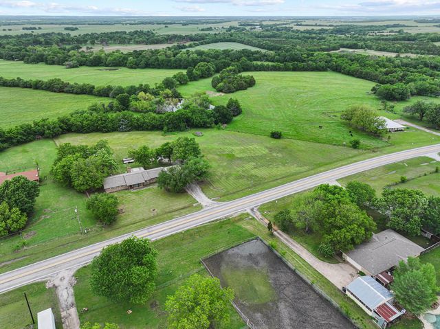 506 Fm 816, Wolfe City, TX 75496