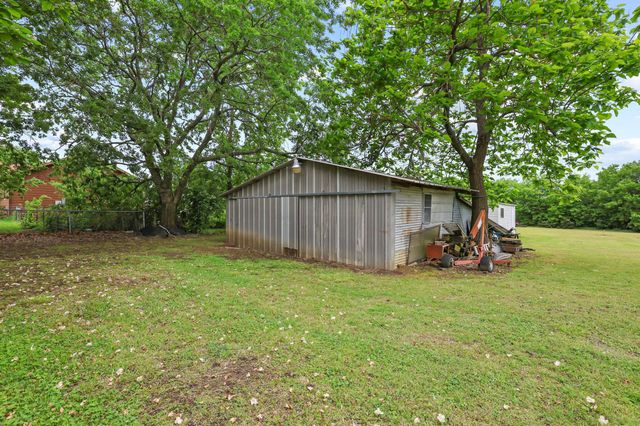 506 Fm 816, Wolfe City, TX 75496
