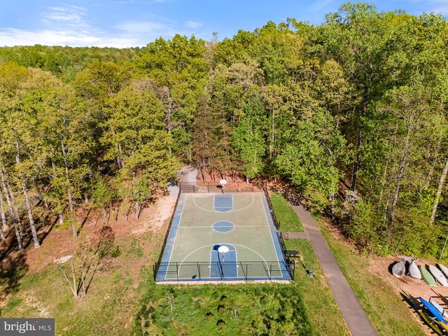 152 EDGEMONT CIR, Locust Grove, VA 22508