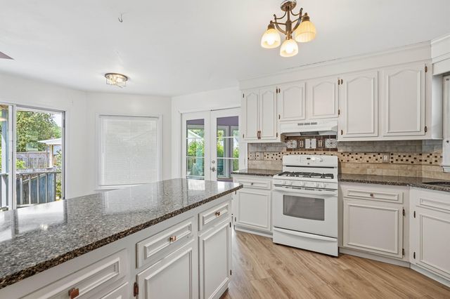 608 Dolphin Drive, Summerville, SC 29485