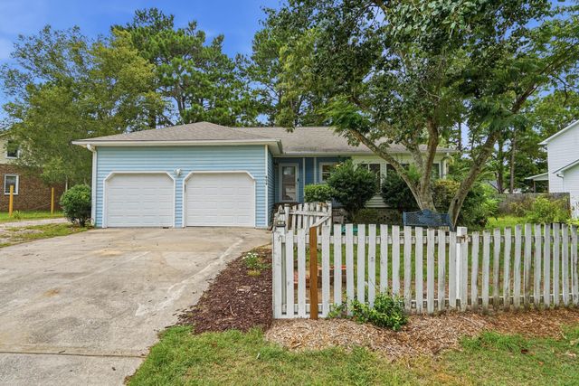 608 Dolphin Drive, Summerville, SC 29485
