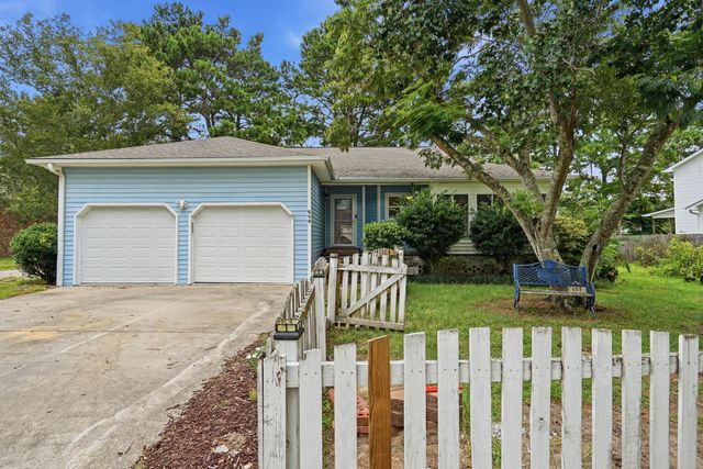 608 Dolphin Drive, Summerville, SC 29485