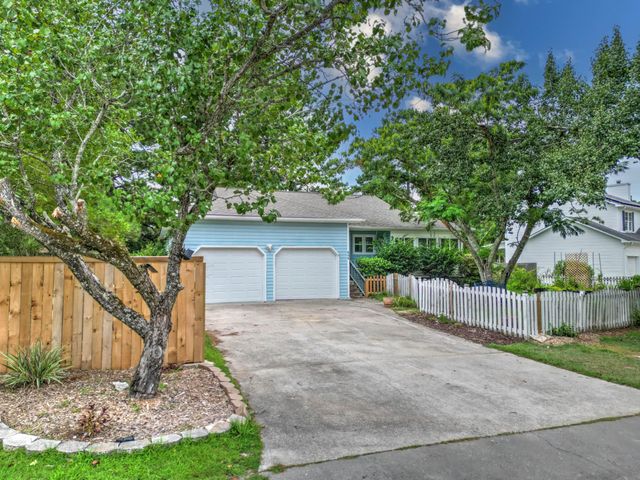608 Dolphin Drive, Summerville, SC 29485
