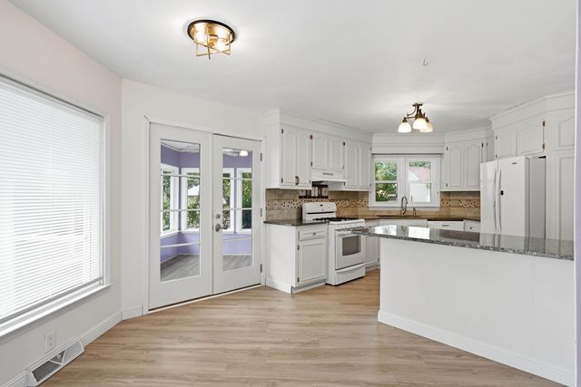 608 Dolphin Drive, Summerville, SC 29485