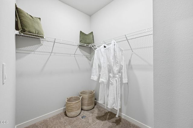 2728 NW 26th Loop North, Redmond, OR 97756