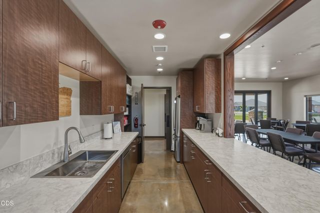 2728 NW 26th Loop North, Redmond, OR 97756