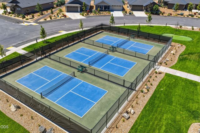 2728 NW 26th Loop North, Redmond, OR 97756
