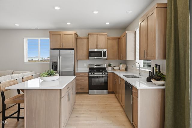 2728 NW 26th Loop North, Redmond, OR 97756