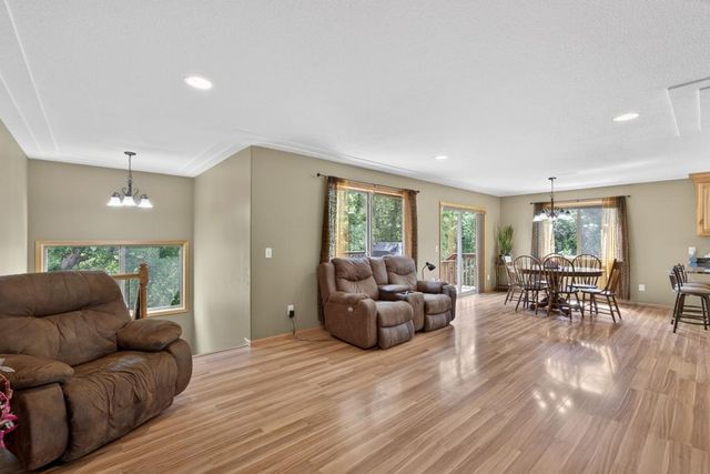 2823 Dunlap Lane SE, Rochester, MN 55904