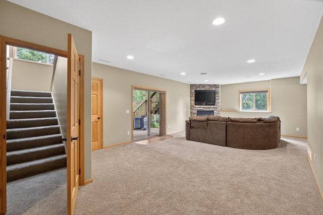 2823 Dunlap Lane SE, Rochester, MN 55904