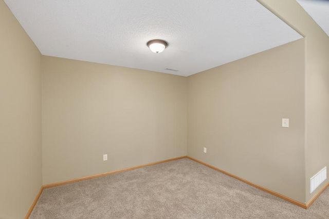 2823 Dunlap Lane SE, Rochester, MN 55904