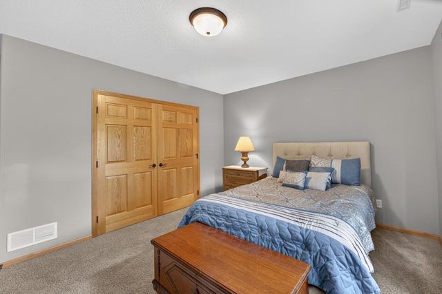 2823 Dunlap Lane SE, Rochester, MN 55904