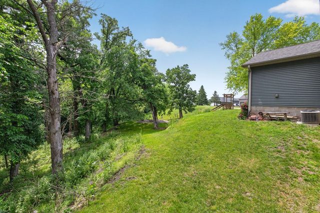 2823 Dunlap Lane SE, Rochester, MN 55904