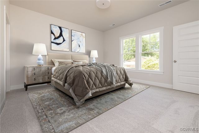 706 S Main St, Blackstone, VA 22824