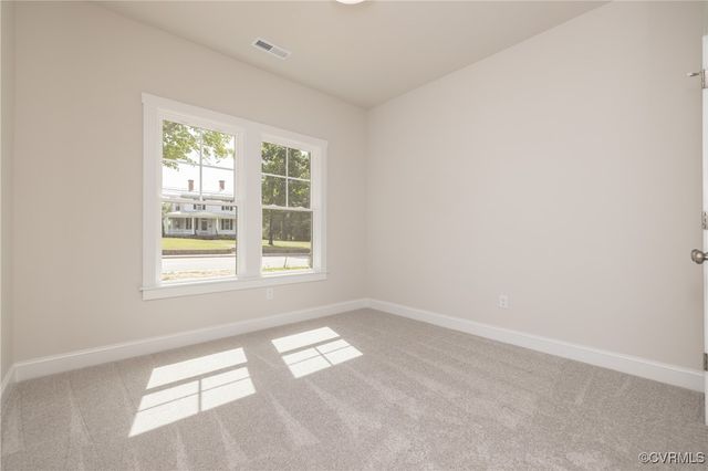 706 S Main St, Blackstone, VA 22824
