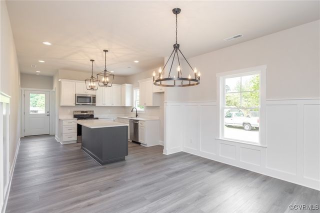 706 S Main St, Blackstone, VA 22824