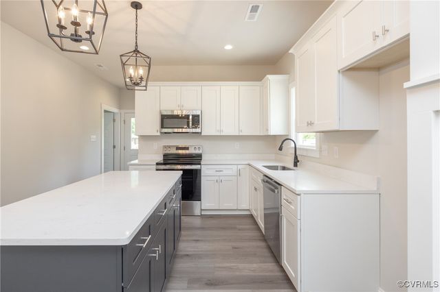 706 S Main St, Blackstone, VA 22824