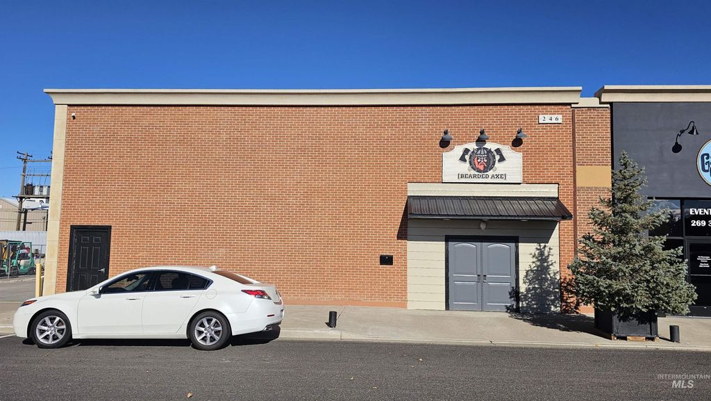 246 3rd Ave S, Twin Falls, ID 83301