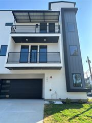 4401 Cabell Drive 104, Dallas, TX 75204