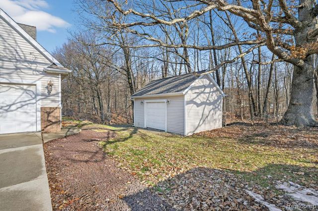 9055 Hegel Road, Goodrich, MI 48438