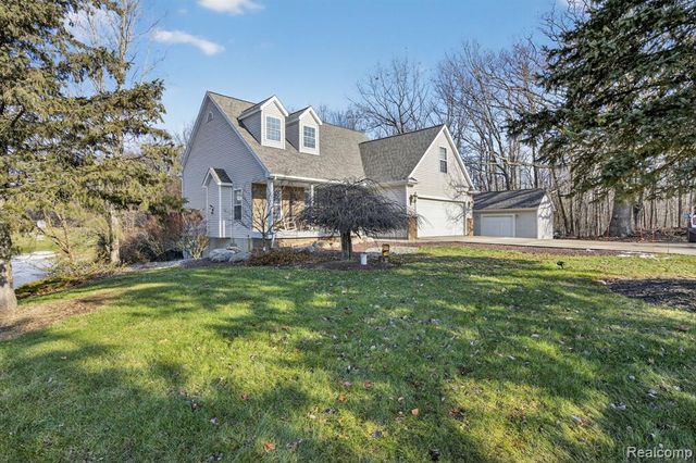 9055 Hegel Road, Goodrich, MI 48438