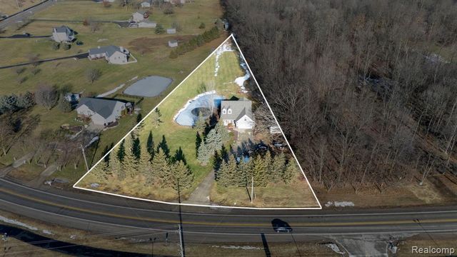 9055 Hegel Road, Goodrich, MI 48438