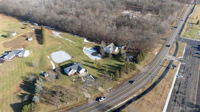 9055 Hegel Road, Goodrich, MI 48438