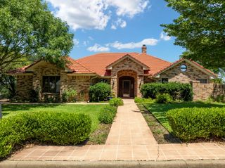 707 Craig Street, Hillsboro, TX 76645
