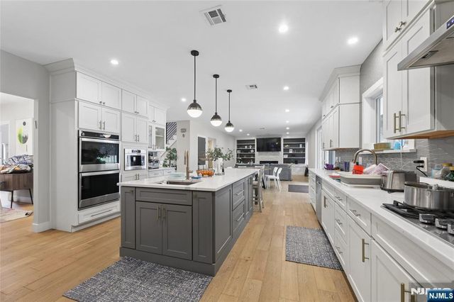 68 Serpentine Road, Demarest, NJ 07627