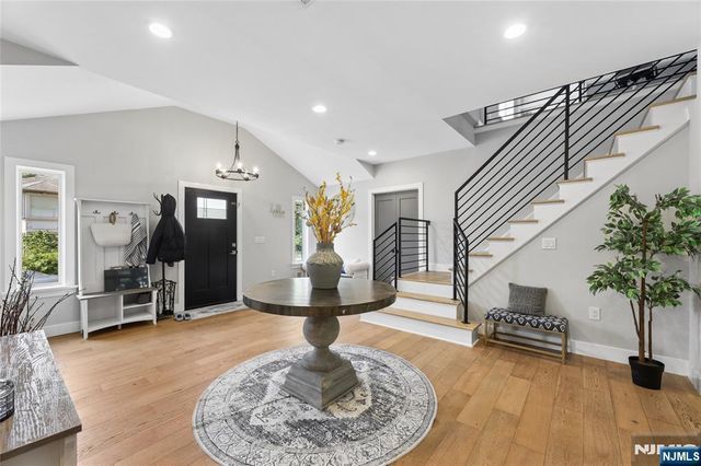 68 Serpentine Road, Demarest, NJ 07627