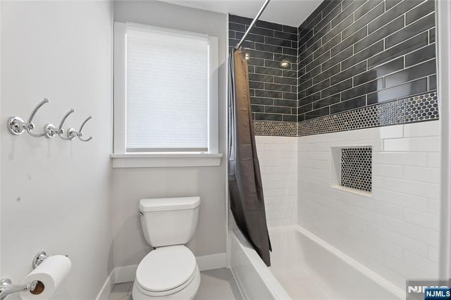 68 Serpentine Road, Demarest, NJ 07627