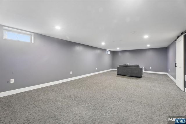 68 Serpentine Road, Demarest, NJ 07627