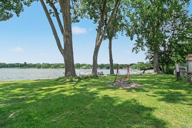 5131 Elizabeth Lake Road, Waterford, MI 48327