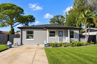 5817 DARTMOUTH AVENUE N, St Petersburg, FL 33710