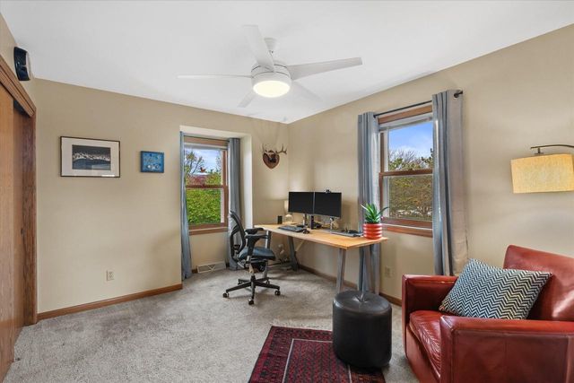 W148N6964 Terriwood DRIVE, Menomonee Falls, WI 53051