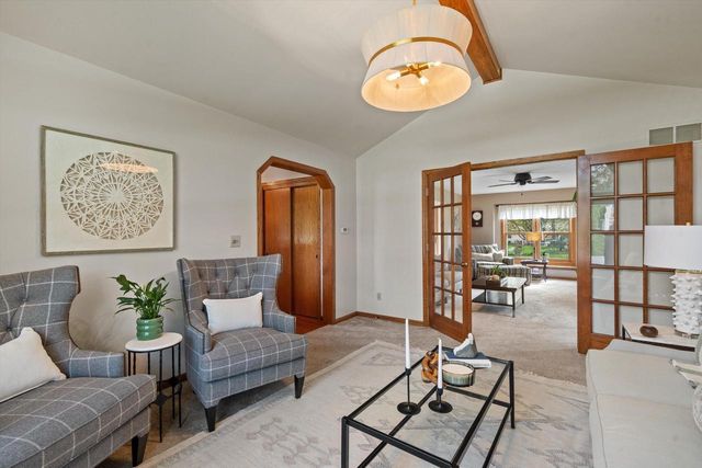 W148N6964 Terriwood DRIVE, Menomonee Falls, WI 53051