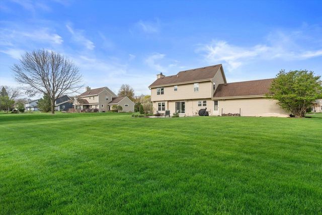 W148N6964 Terriwood DRIVE, Menomonee Falls, WI 53051