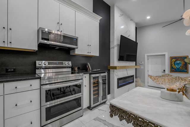 514 W Short Street 103, Lexington, KY 40507